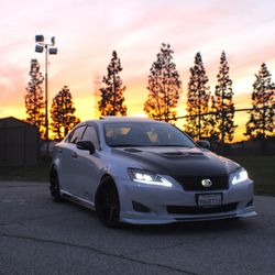 2009 Lexus is 250