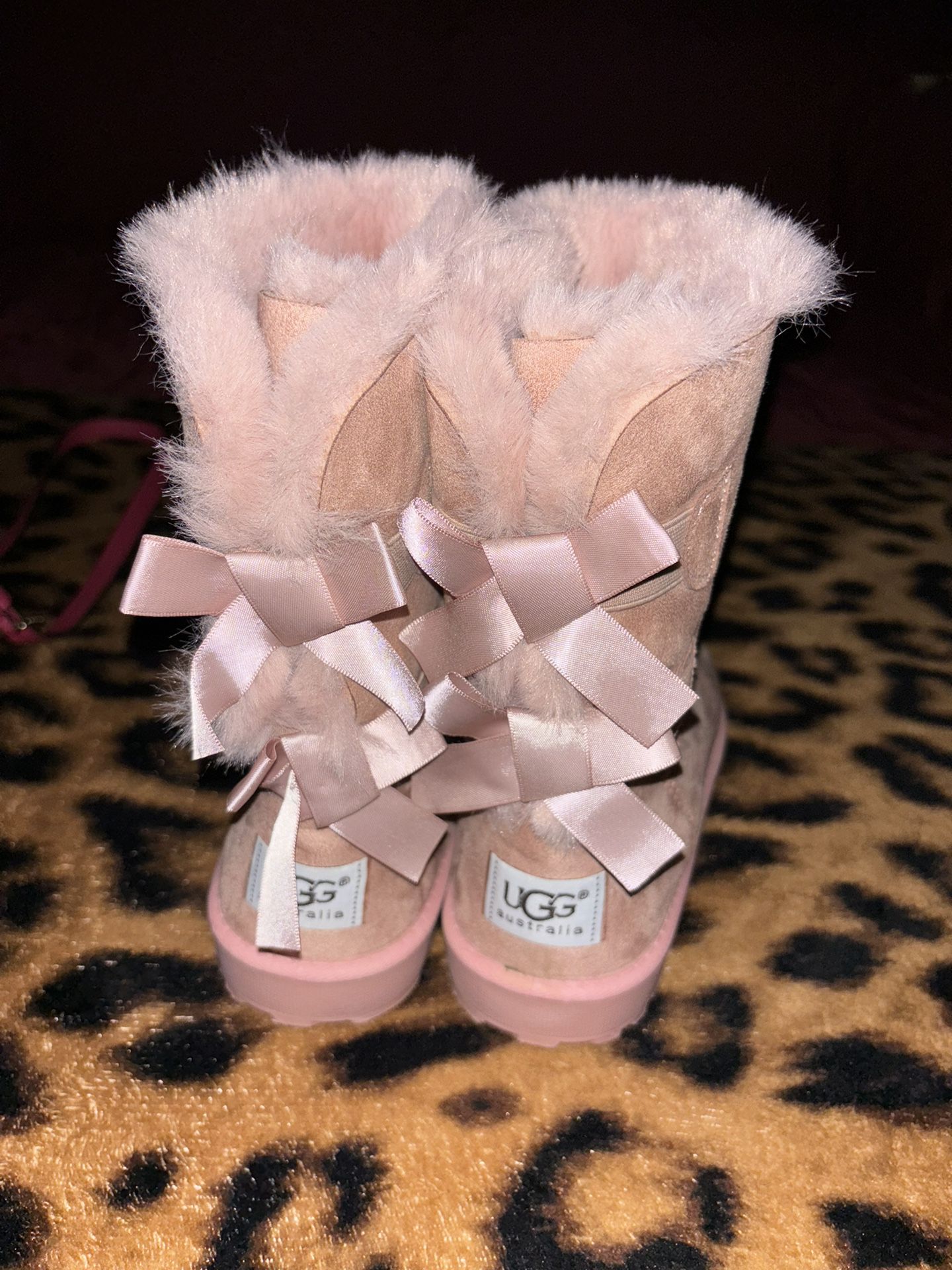 Brand New Pink Bailey Bow Uggs 