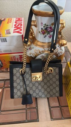 Brand new Gucci interlock purse