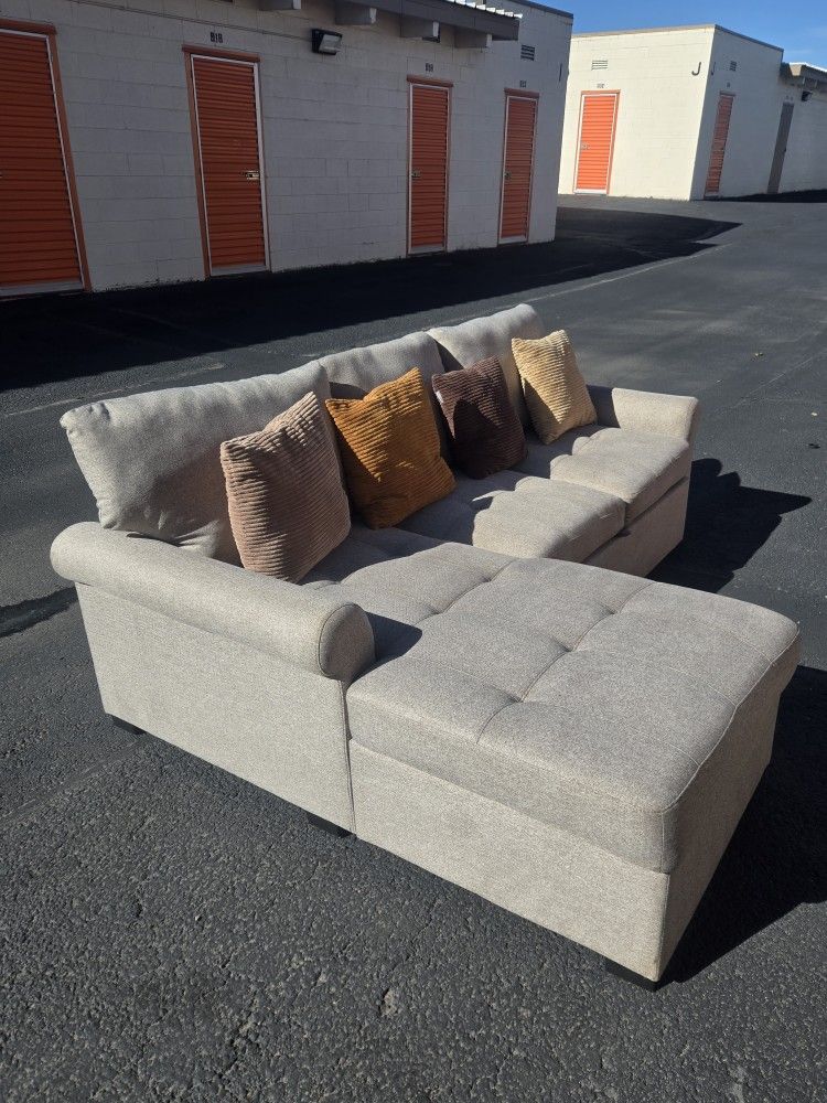 Sectional/storage And Sleeper Sofa