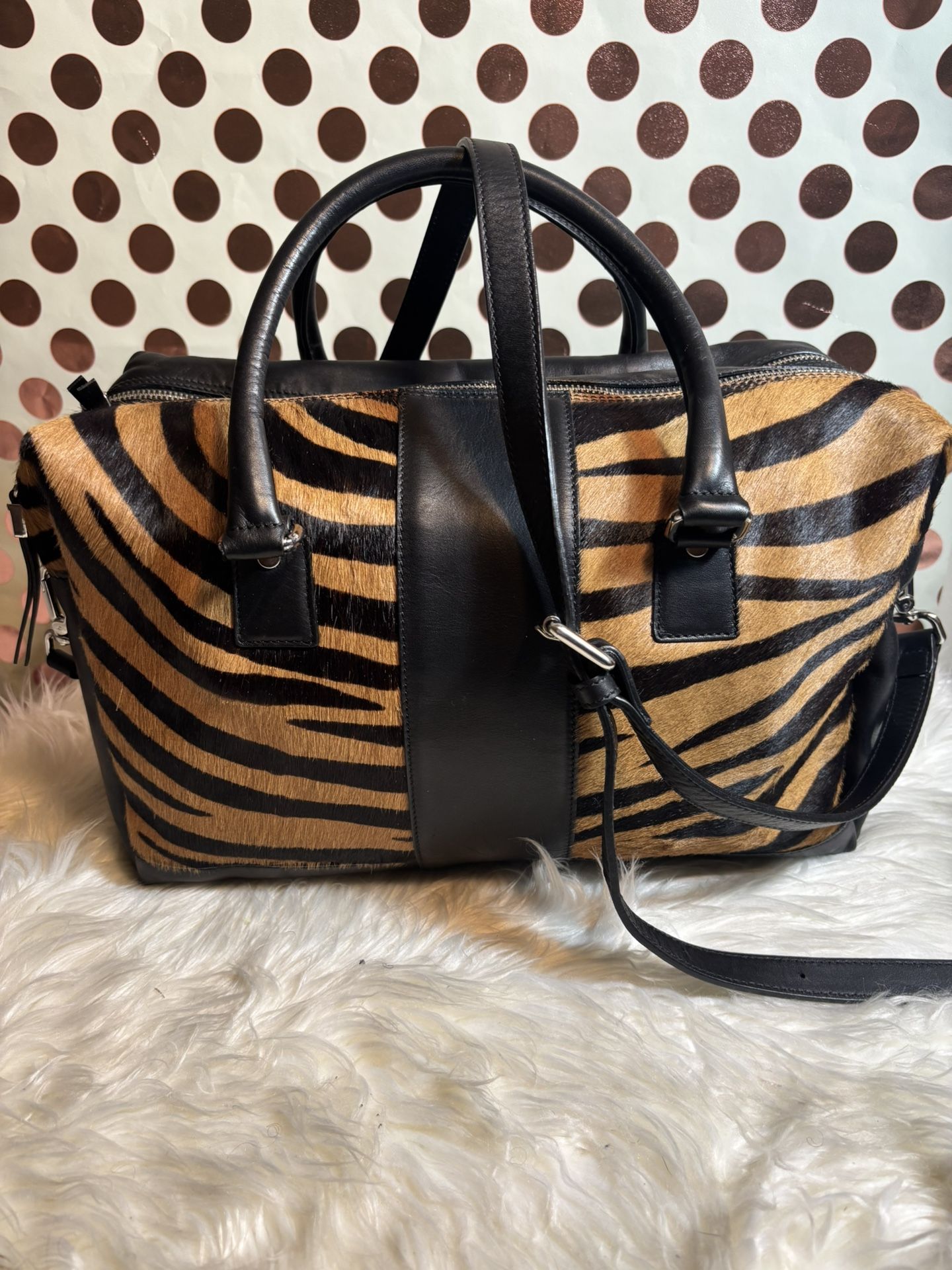 Innue Zebra Print Handbag 
