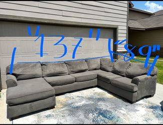 Large Gray Sectional Sofa with Chaise – Clean & Comfortable