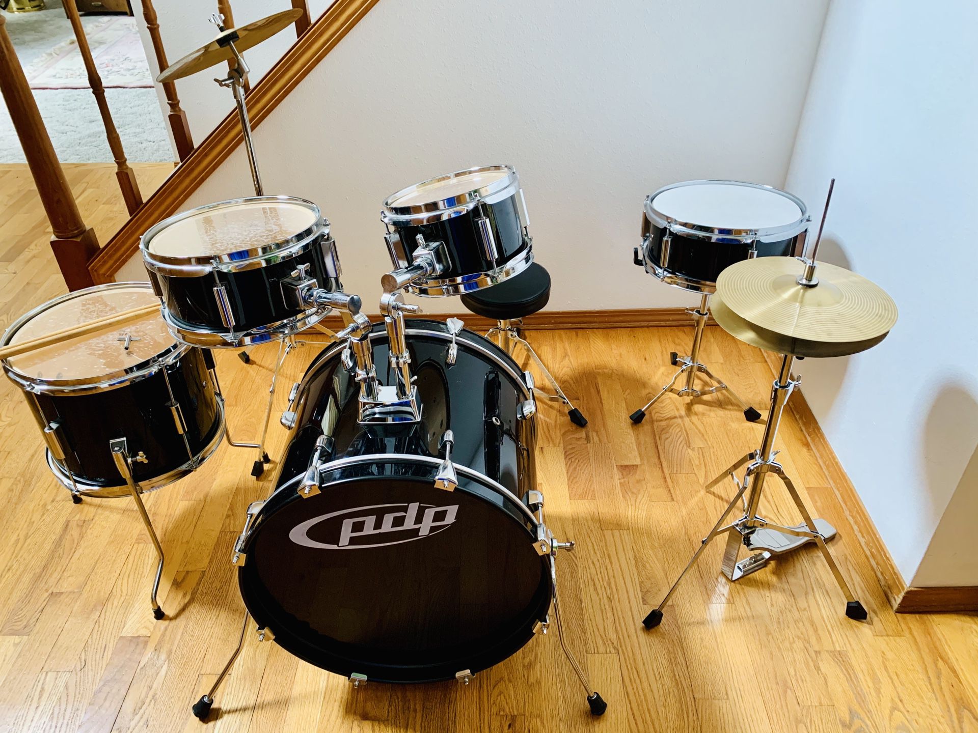 Expensive PDP Junior Drum Set , excellent, highly rated , Retails $617.00