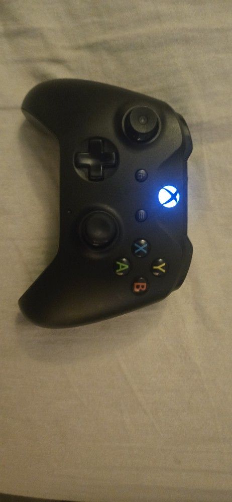 X Box One X