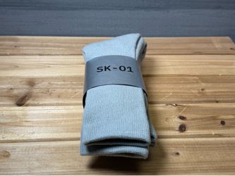 Yeezy YZY SK-01 Grey 3 Pack Socks Brand New