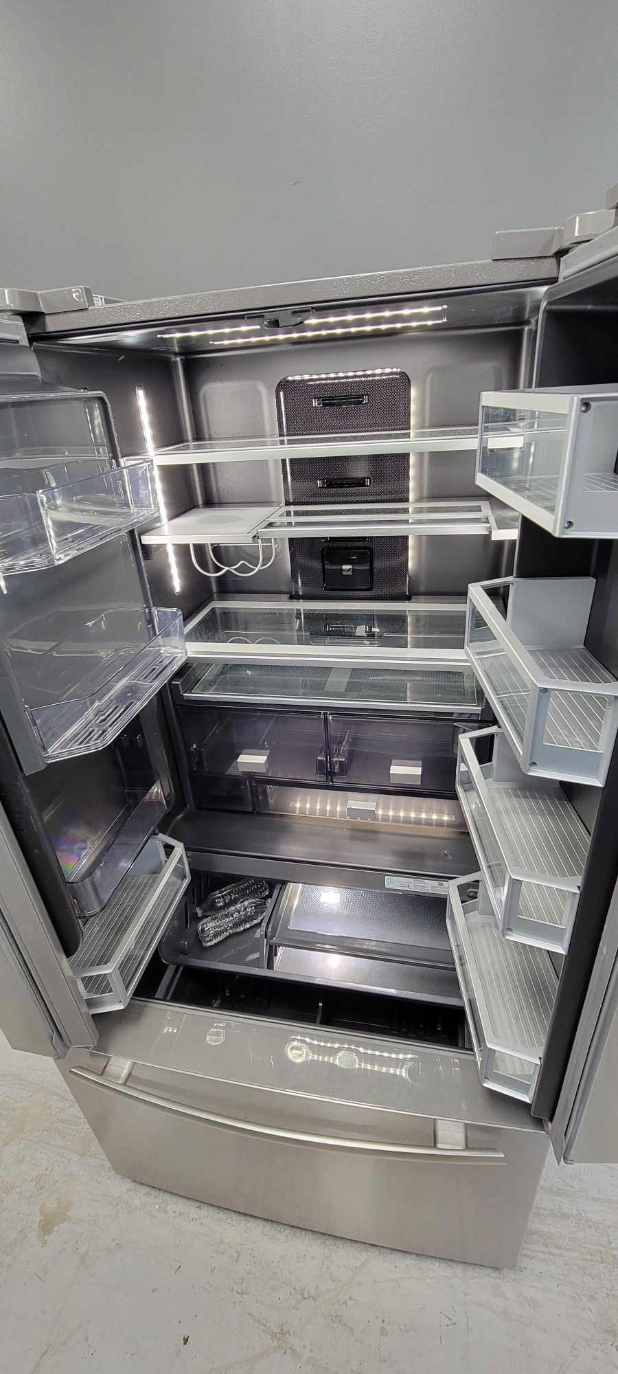 Counter Depth Stainless French Door Cooling And Freezing With Warranty