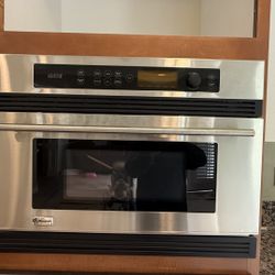Sleek GE Monogram Advantium built-in microwave oven. This stainless steel appliance is ready for a kitchen upgrade. Has a clean look and works great.