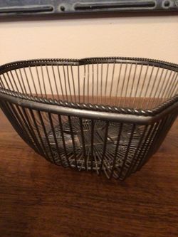 Vintage Wire Heart Shaped Fruit or Egg Bowl