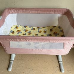 Baby bassinet 
