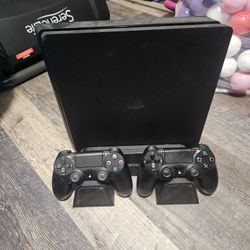 PS4 & PlayStation VR