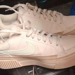 Nike Court Pink
