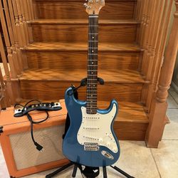 Squier Classic Vibe Stratocaster (Brand New) W/ Orange Crush 35RT Guitar Amp