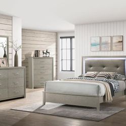 Brand New Queen Set Bedroom Set$799