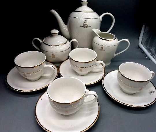 Queen's (Elizabeth II) Golden Jubilee English Porcelain Coffee/Tea Set Royalty Collection