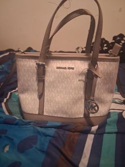 Michael Kors  purse