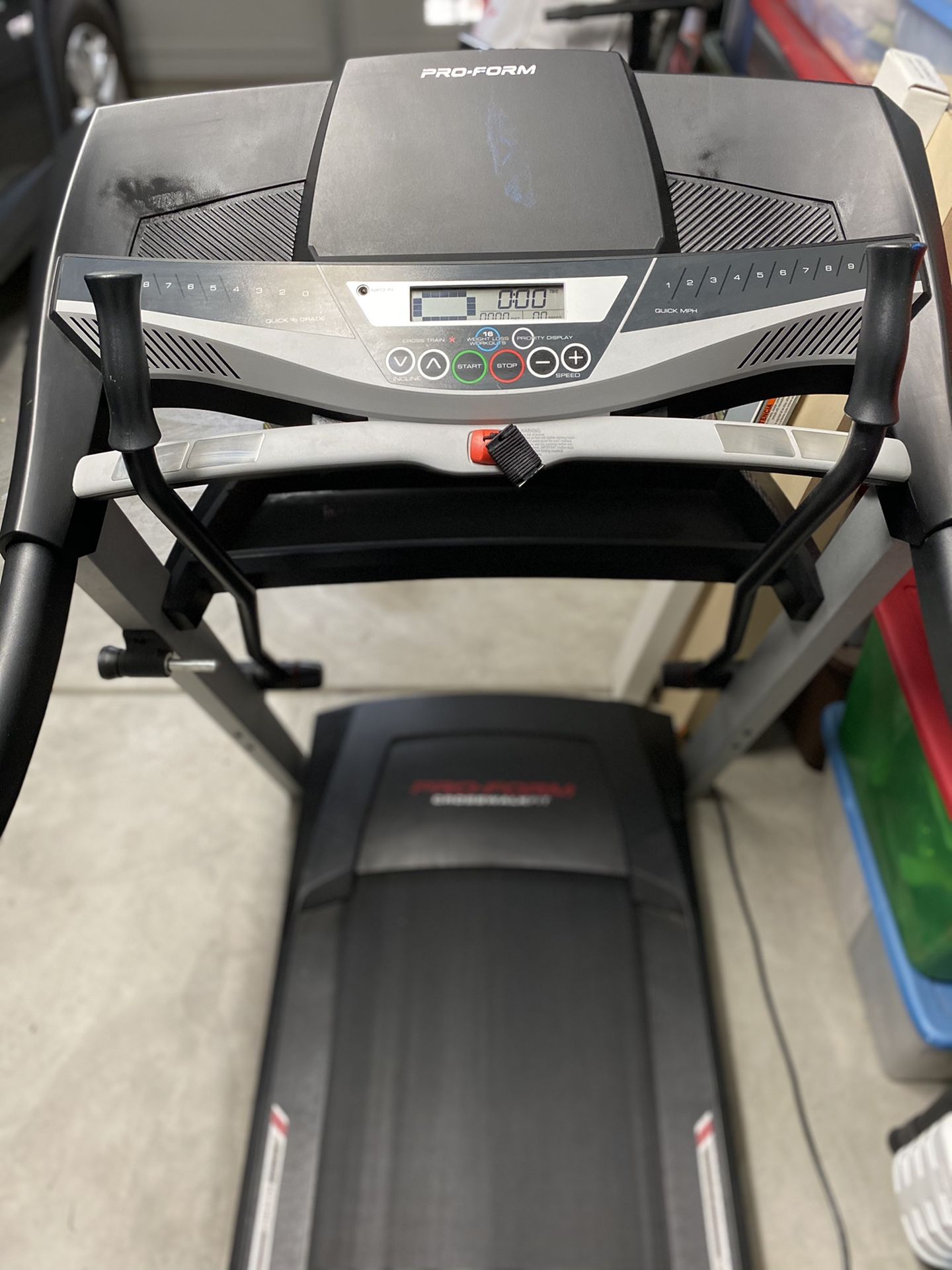 Pro Form Crosswalk Fit 415 Treadmill for sale! for Sale in Long Beach