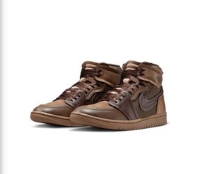 Nike Air Jordan 1 MM • Women’s Size 5