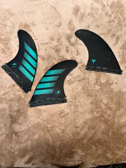 Futures F6 Alpha thruster surfboard fins