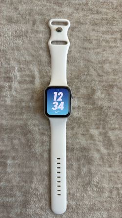 Apple Watch SE 44mm White