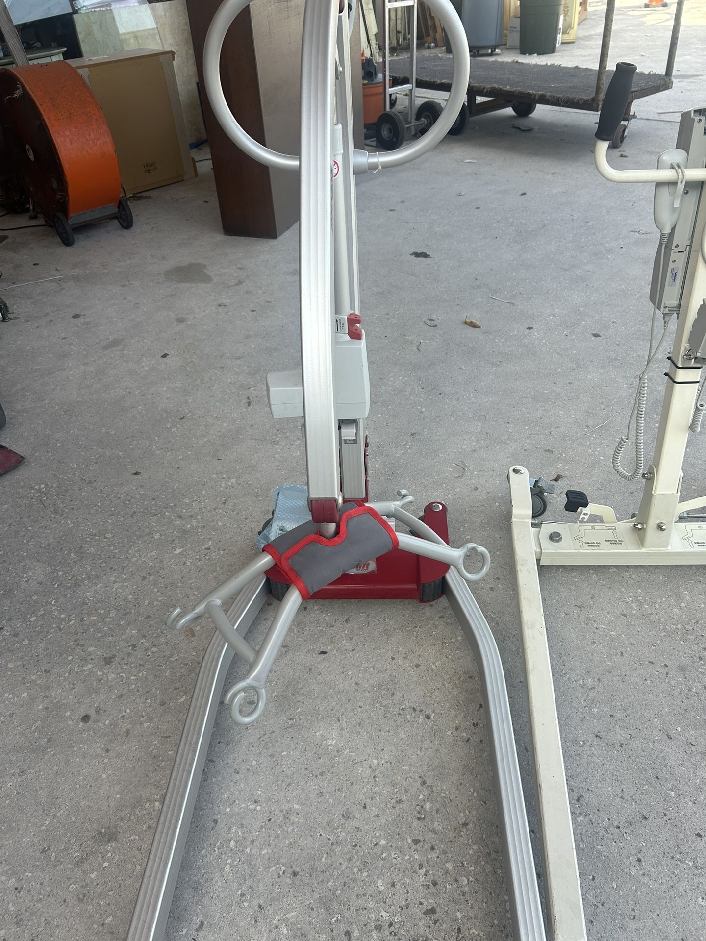Like New Hoyer Lift 