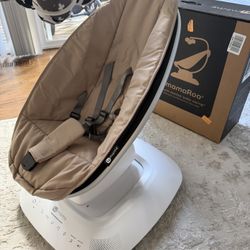 4moms MamaRoo Baby Swing Taupe