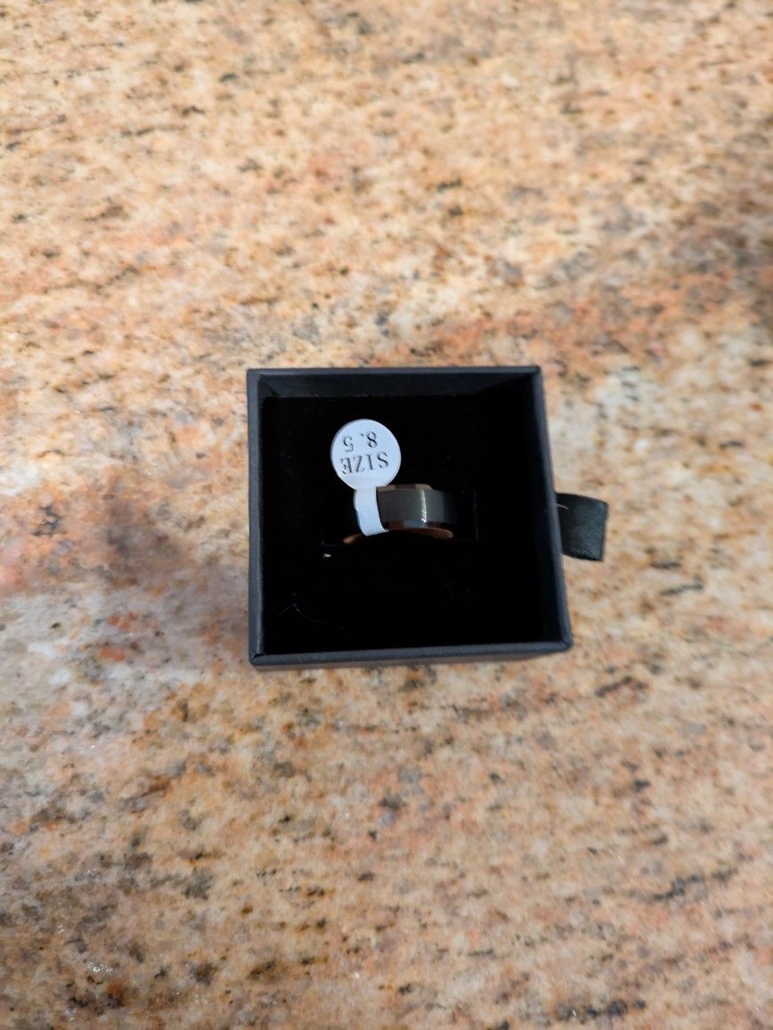 Men's Wedding Band
