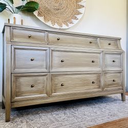 🪴 Stunning Sausalito Nine Drawer Solid Wood Dresser - Delivery Available! 🪴 