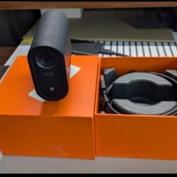 Logitech for Creators Mevo Start, Wireless Live Streaming Camera, 1080p HD