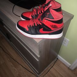 Retro Jordan 1 Size 9 Men