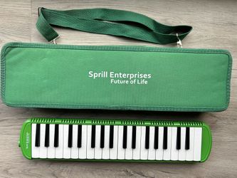Melodica Keyboard (Pianica) w/ Case & Mouthpiece