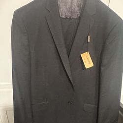 NEW, NEVER WORN, Men’s CHARCOAL GRAY WOOL and CASHMERE Blend SUIT 