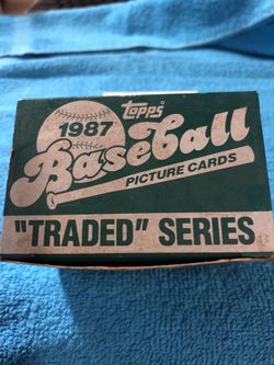 Baseball Cards: 1987 Topps Traded Set