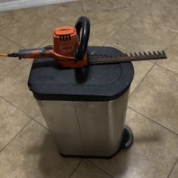 Electric Black & Decker Tree Trimmer