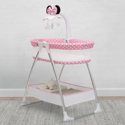 Minnie Mouse Bassinet 