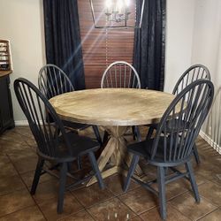 Wooden Round Table With Chairs 