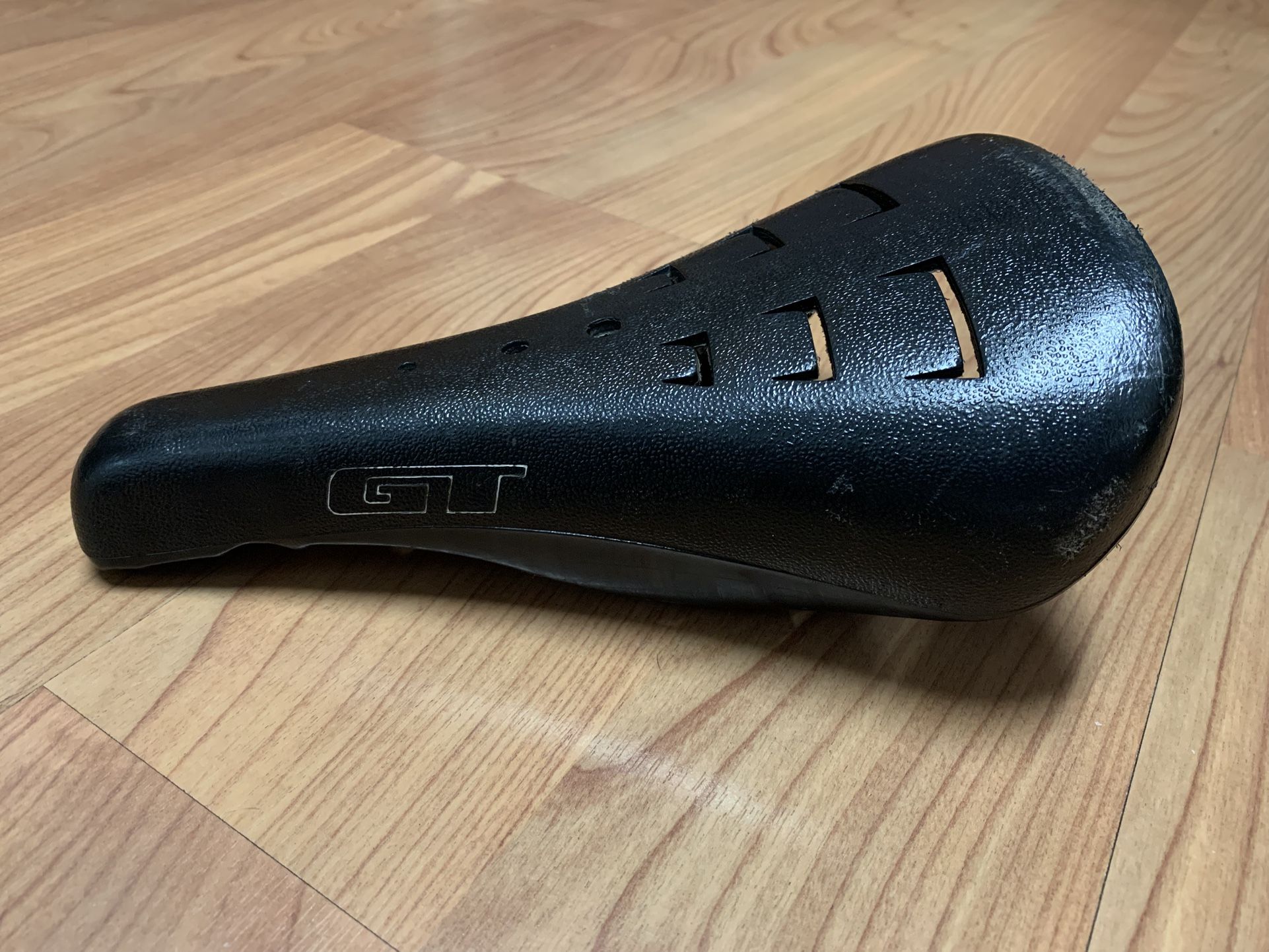 GT Performer Seat, Mid School 90s BMX, Black