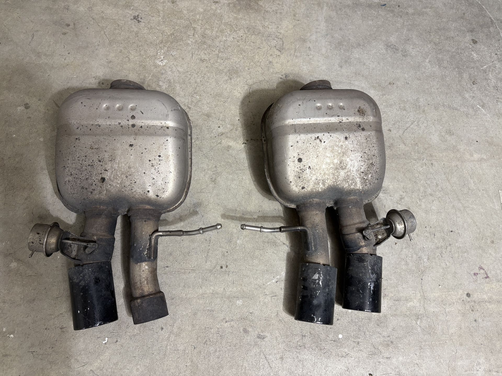 Bmw M5 M6 Exhaust Muffler