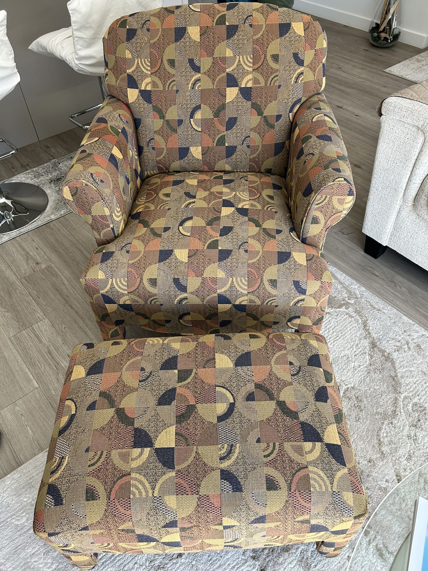 Furniture Chair & Ottoman