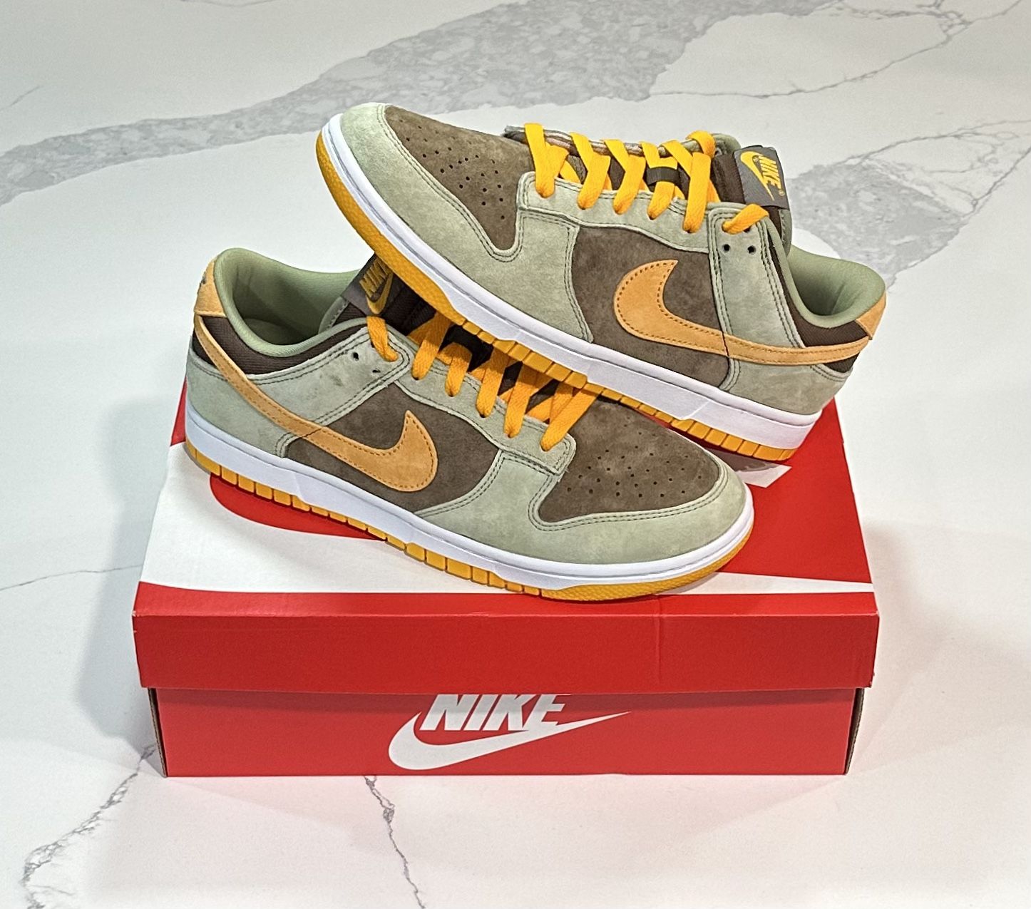Nike Dunk Low (Dusty Olive)(BRAND NEW) 