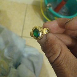 Gold Woman Class Ring Real Nice For Sale