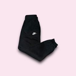 Nike sportswear club fleece tapered sweatpants black youth large 