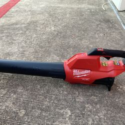 Milwaukee M18Fuel Blower 