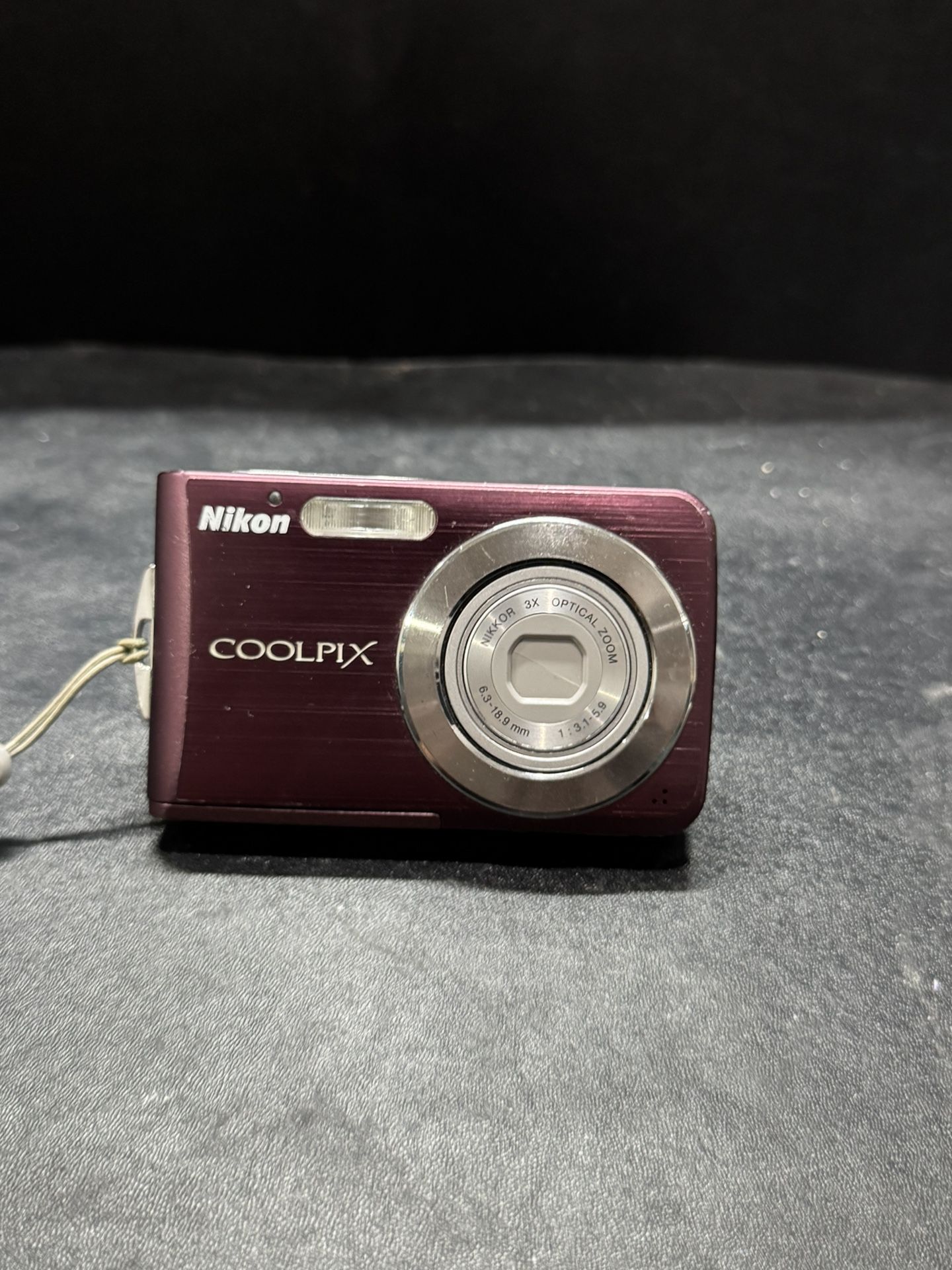 Nikon COOLPIX S210 8.0MP Digital Camera