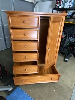 Dresser