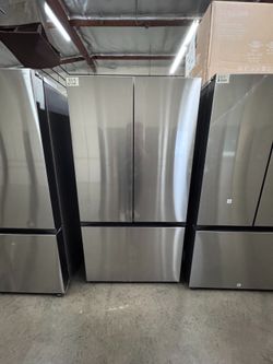 Home package: French-door fridge + white electric laundry