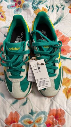 Adidas run 70s 2.0 women’s