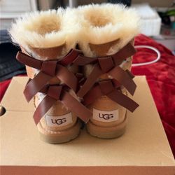Kids Ugg boots 