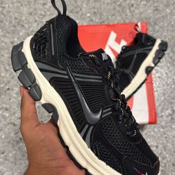 Nike Vomero Black Size 4.5Y