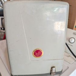 DeJur Model 1000-B 8mm film projector.