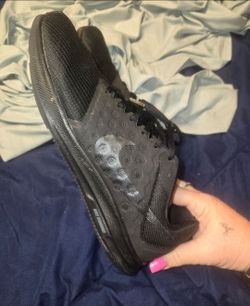 nikes womans
